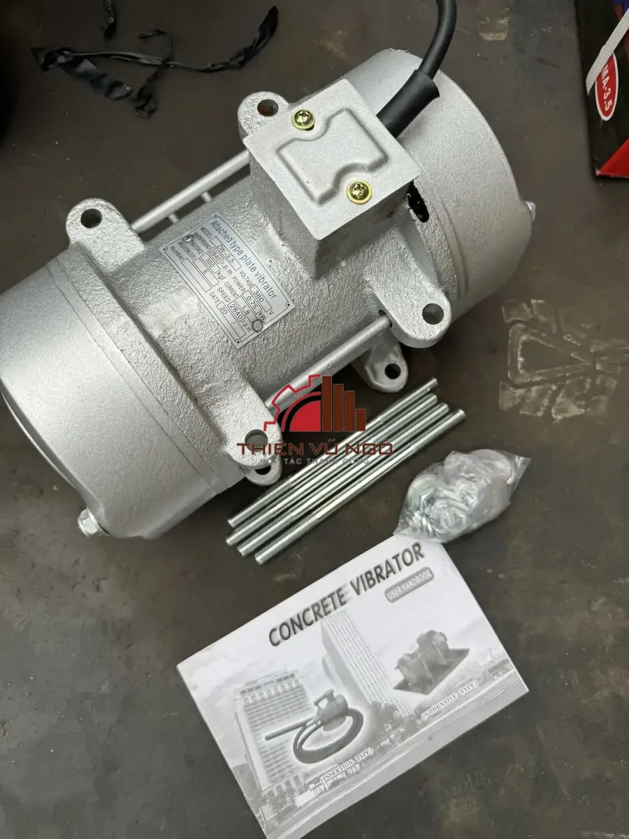 Máy đầm rung bê tông EXEN EKD