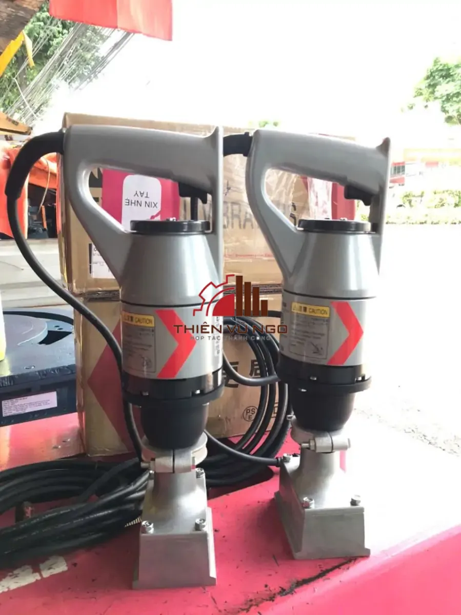 Máy đầm rung bê tông EXEN EKD
