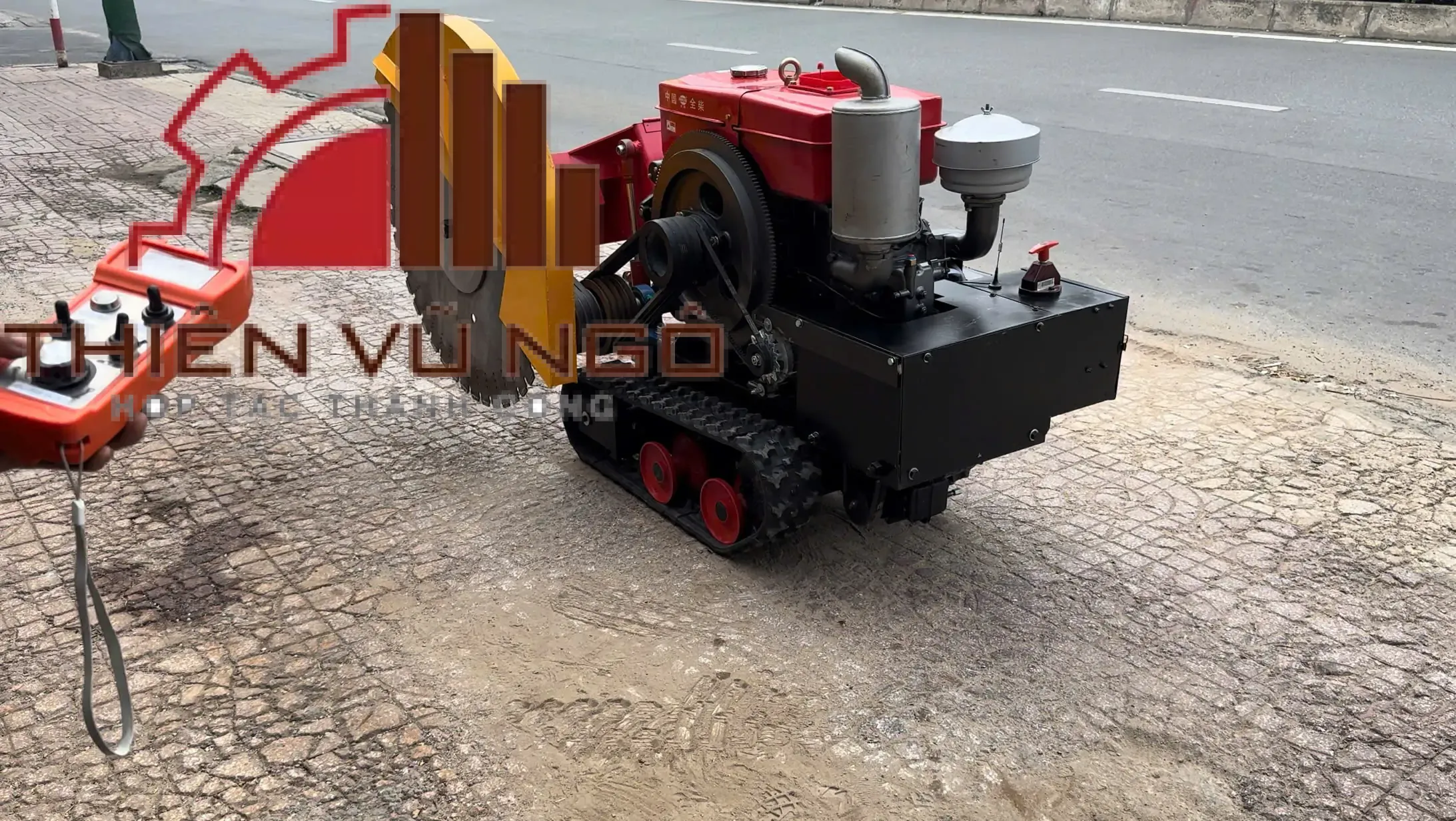 Máy cắt bê tông