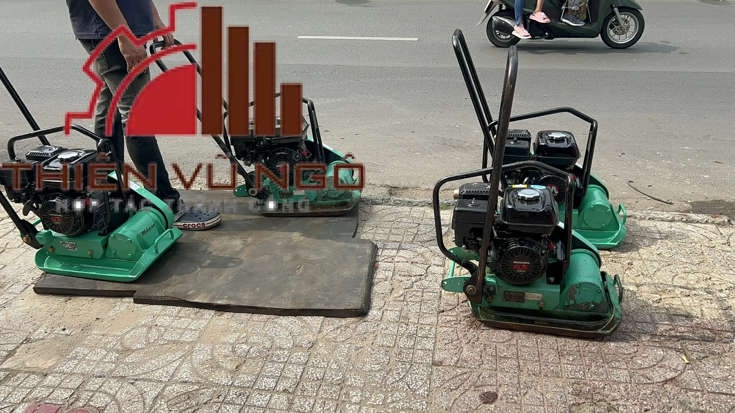 cho thu&ecirc; m&aacute;y đầm c&oacute;c 