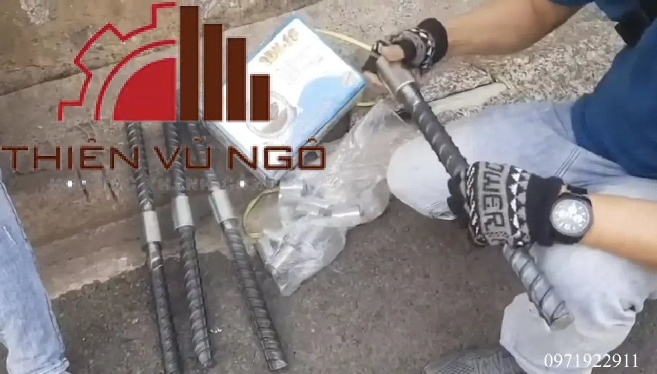 M&aacute;y Tiện Ren Sắt C&acirc;y HGS40