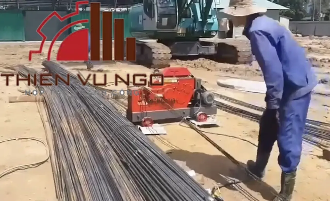 M&aacute;y Cắt Sắt GQ45
