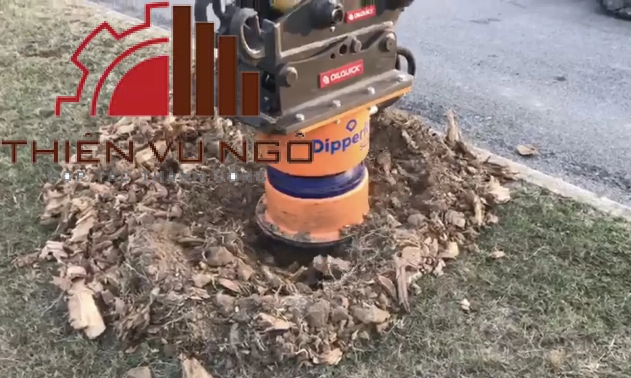 Máy nghiền gốc cây Dipperfox SC600