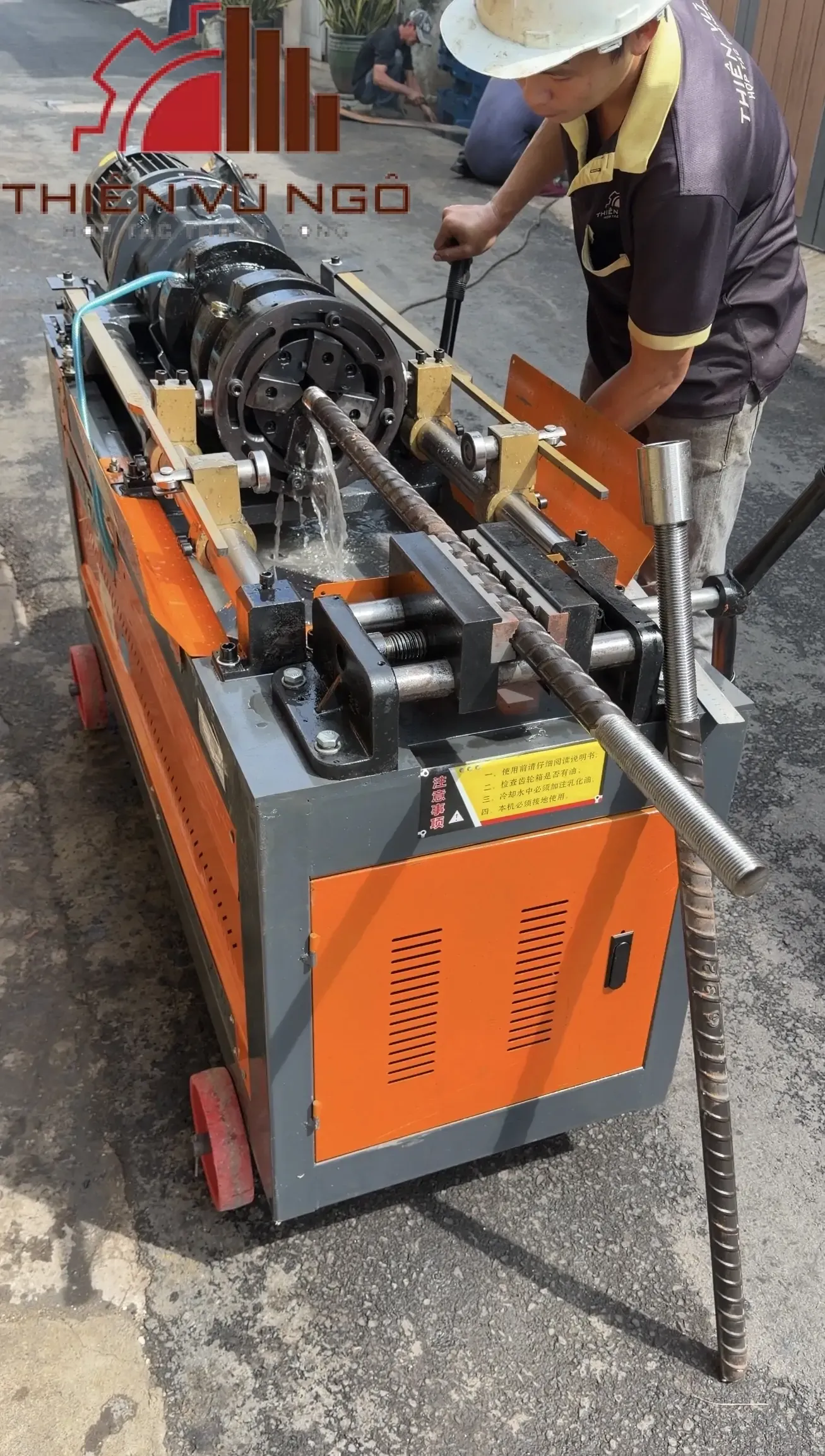 M&aacute;y tiện ren đầu sắt thanh HGS50 Pro