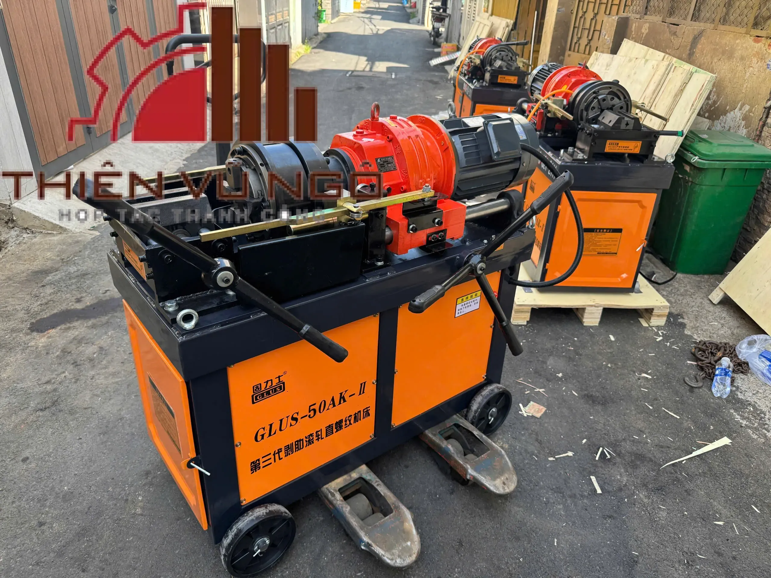 Máy tiện ren đầu cốt thép 40 GLUS-50AK