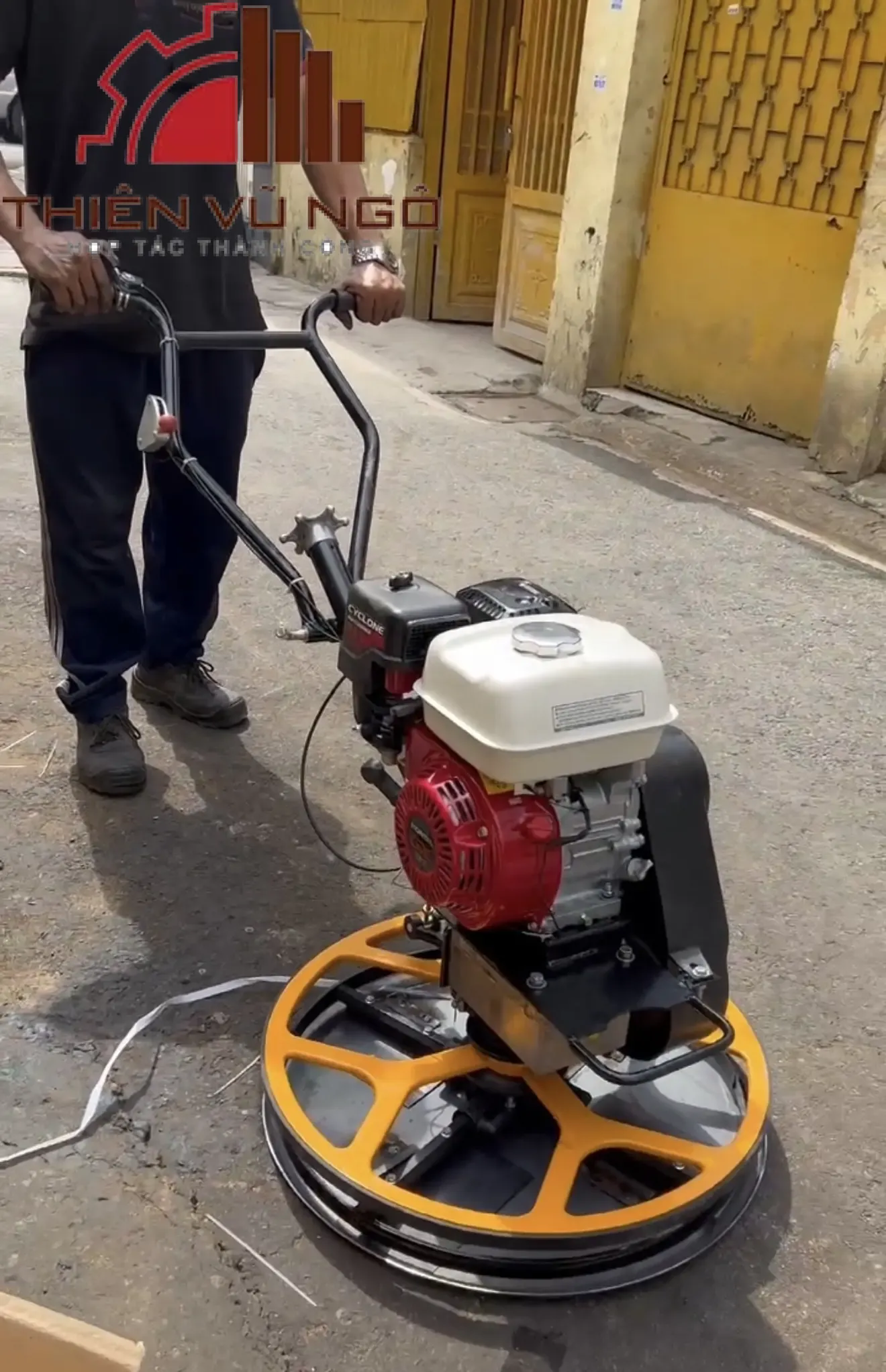Máy xoa nền bê tông DRM60 mâm 600mm