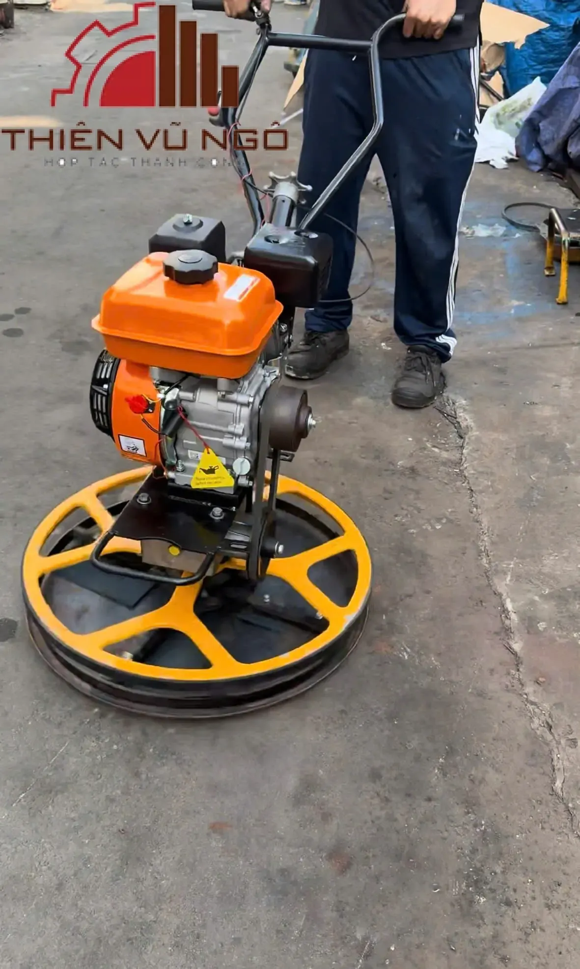 Máy xoa nền bê tông DRM60 mâm 600mm