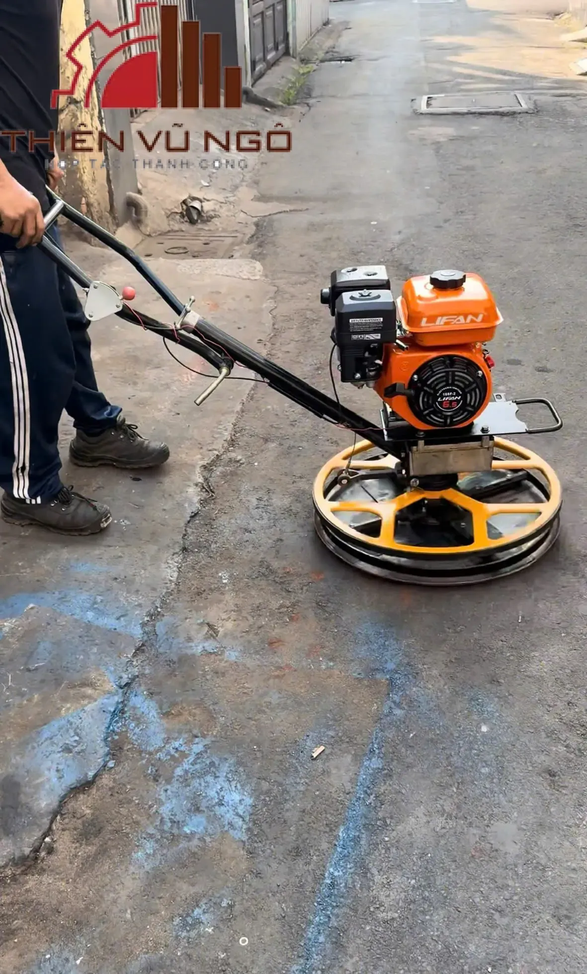 Máy xoa nền bê tông DRM60 mâm 600mm