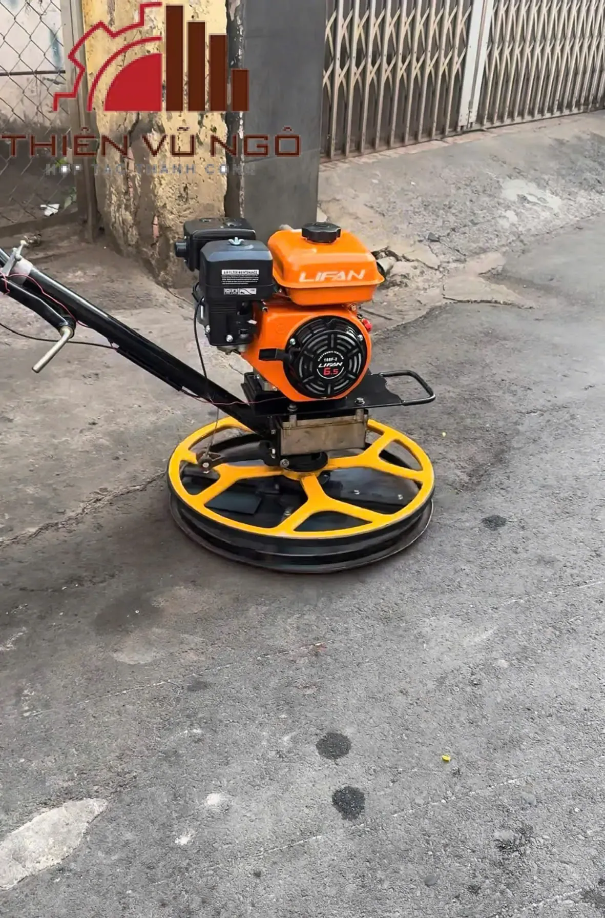 Máy xoa nền bê tông DRM60 mâm 600mm