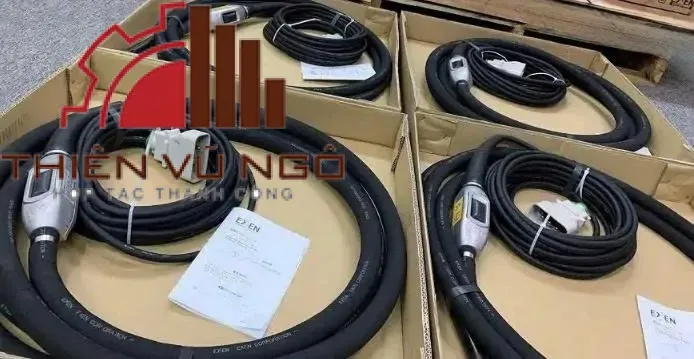 Đầm Dùi Tần Số Cao EXEN HBM50VF